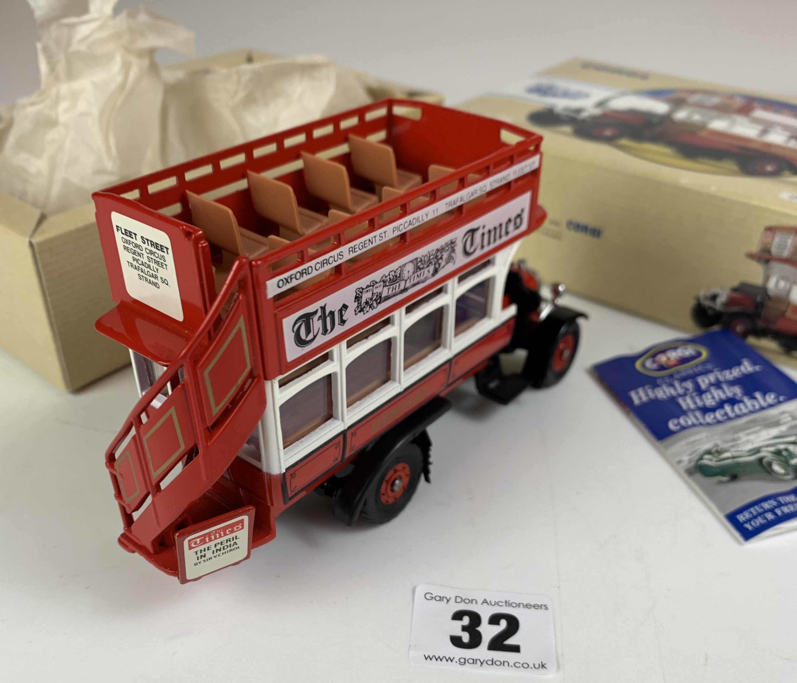 Boxed Corgi Tramway Classics Edinburgh Fully Closed Tram and 2 Boxed Corgi Classic Public - Image 4 of 11