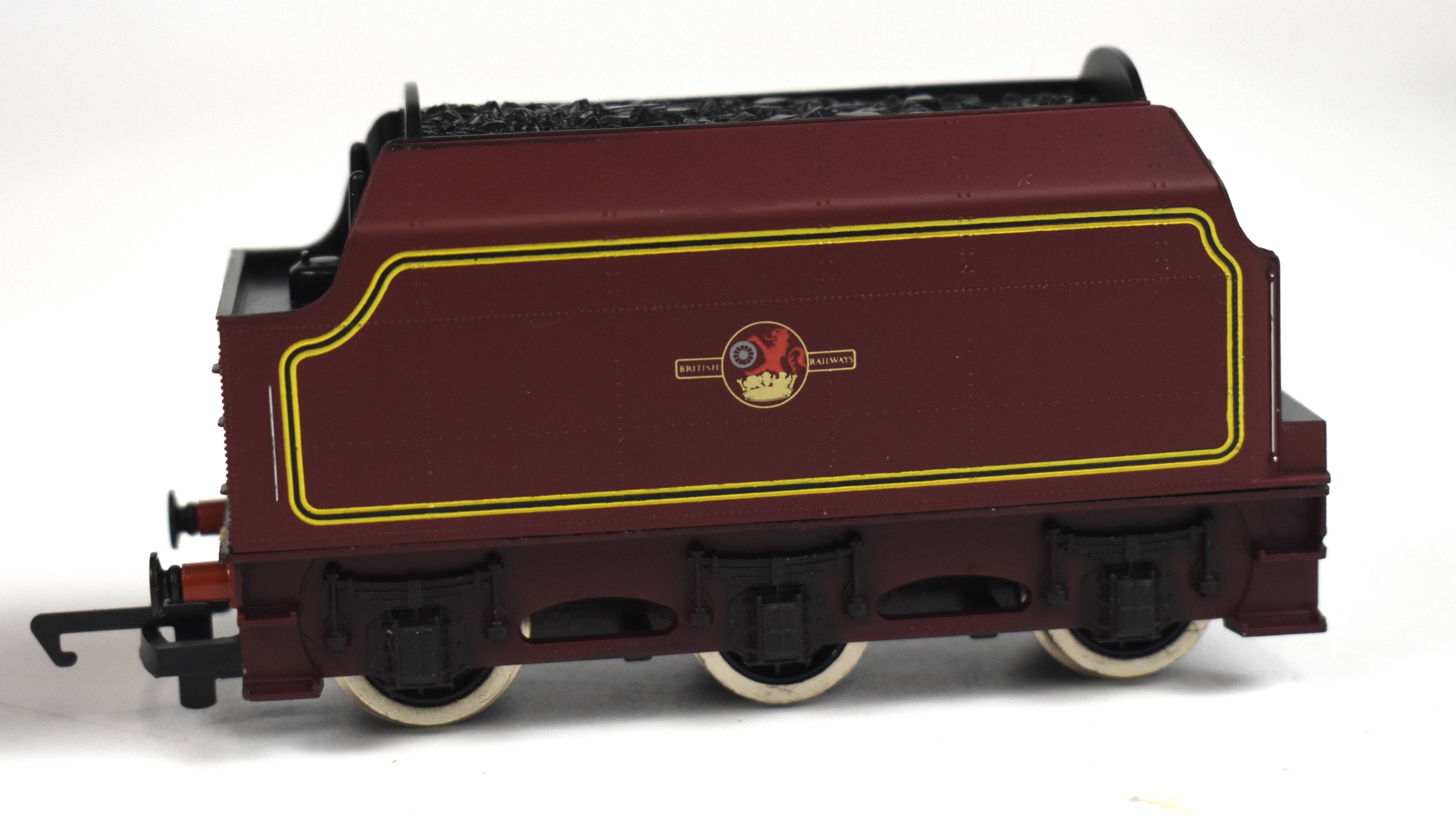 Boxed Hornby Railways Locomotives Toplink, R2023 BR Duchess of Gloucester locomotive and tender - Image 3 of 9