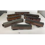 8 LMS ‘O’ gauge carriages