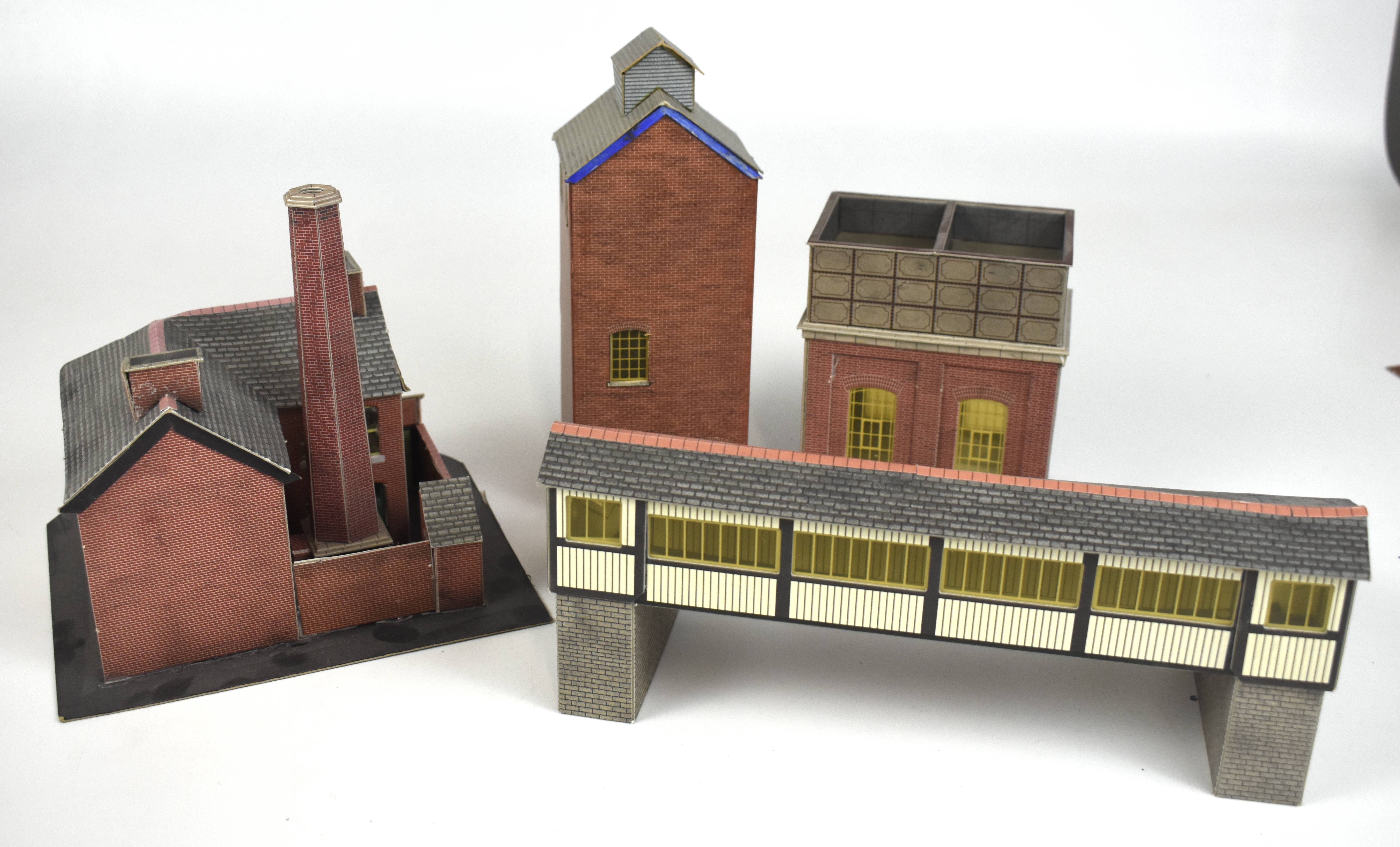 Assorted railway buildings, bridge and accessories, model Morris Minor Traveller and Corgi Morris - Image 3 of 4