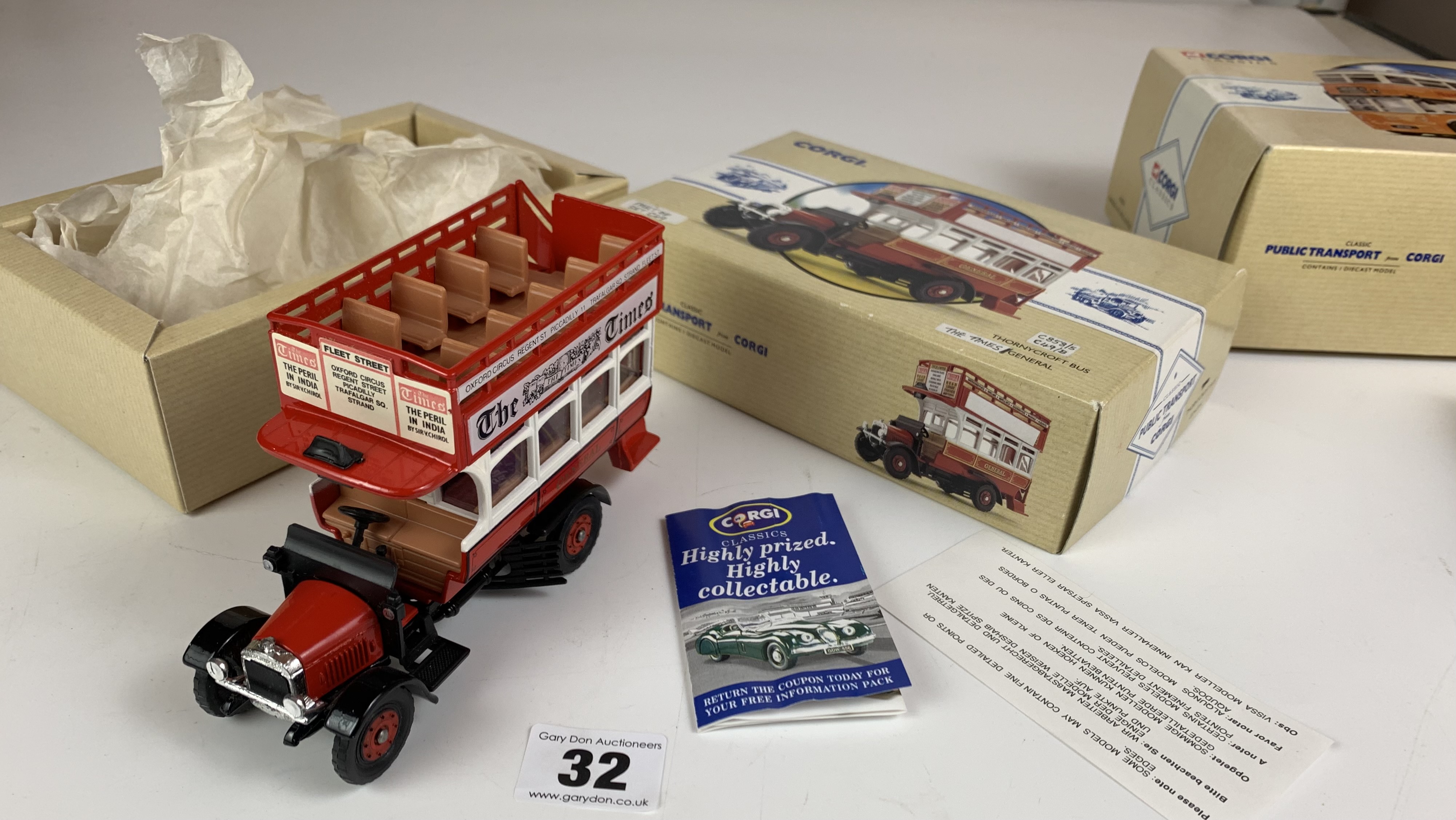 Boxed Corgi Tramway Classics Edinburgh Fully Closed Tram and 2 Boxed Corgi Classic Public - Image 3 of 11