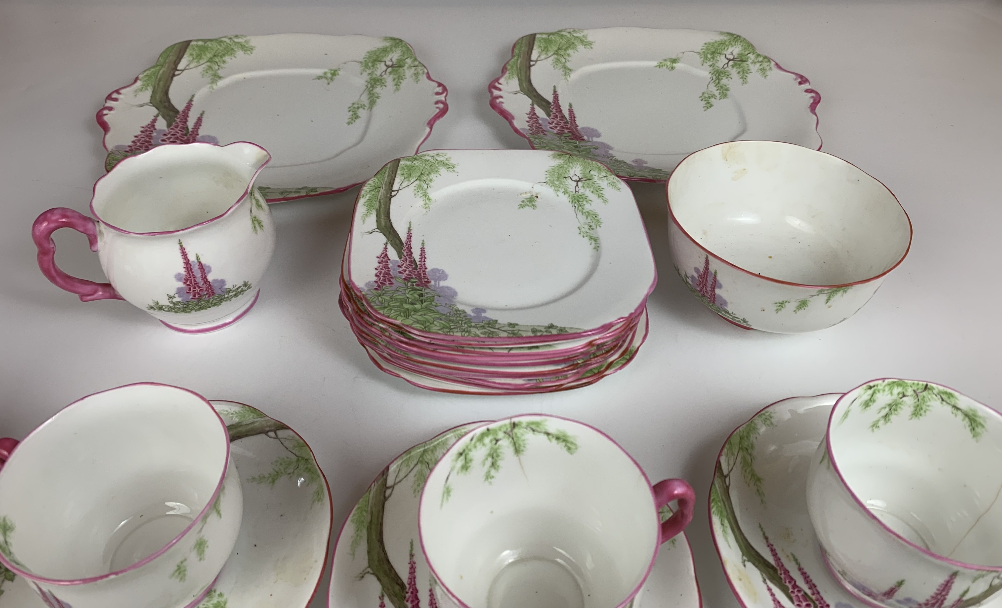 34 piece Royal Albert ‘Foxglove’ tea service to include 10 cups (2 cracked), 10 saucers (1 chipped), - Image 5 of 6