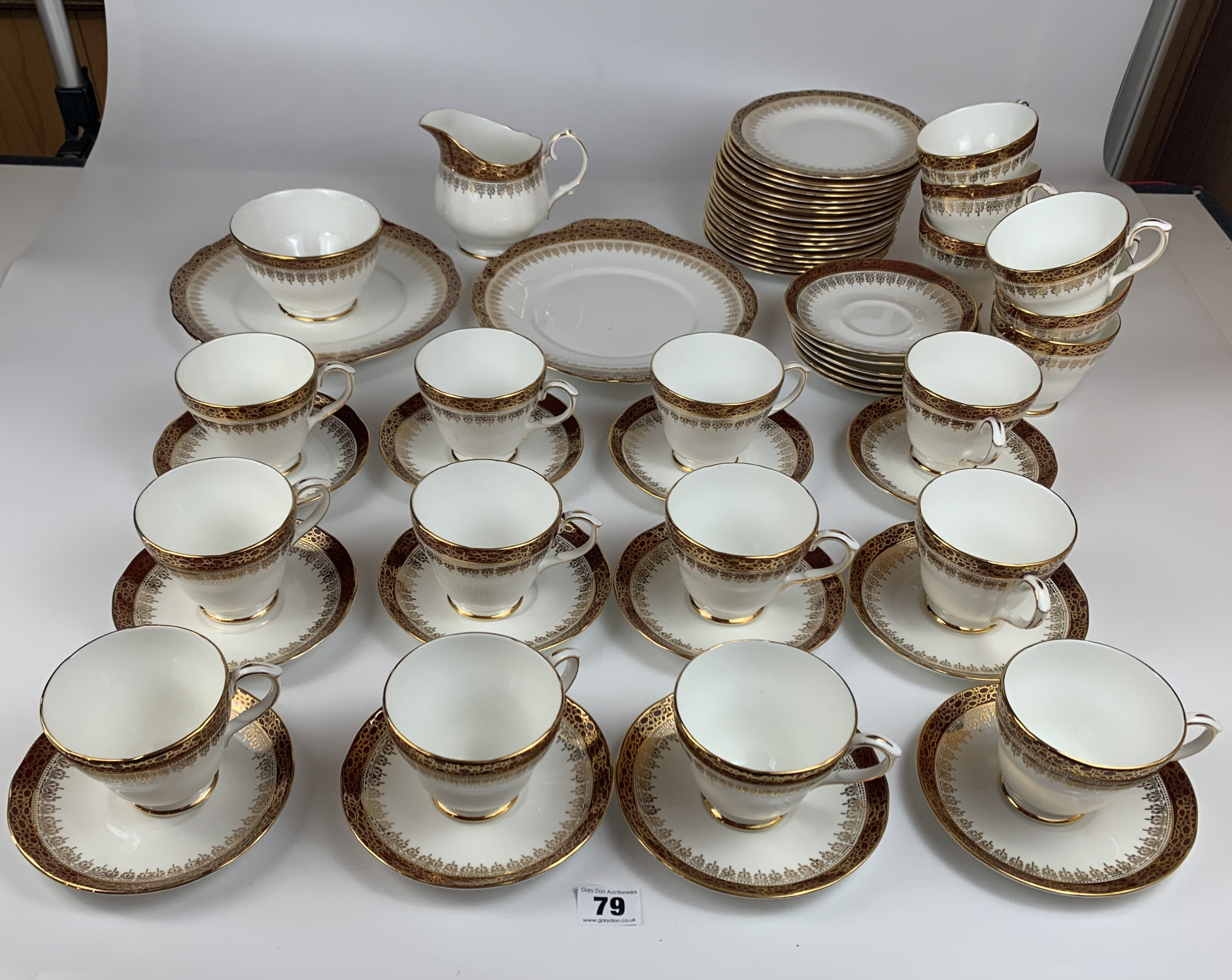 58 piece Duchess bone china ‘Winchester’ tea service to include 18 cups, 18 saucers, 18 side plates, - Image 2 of 5