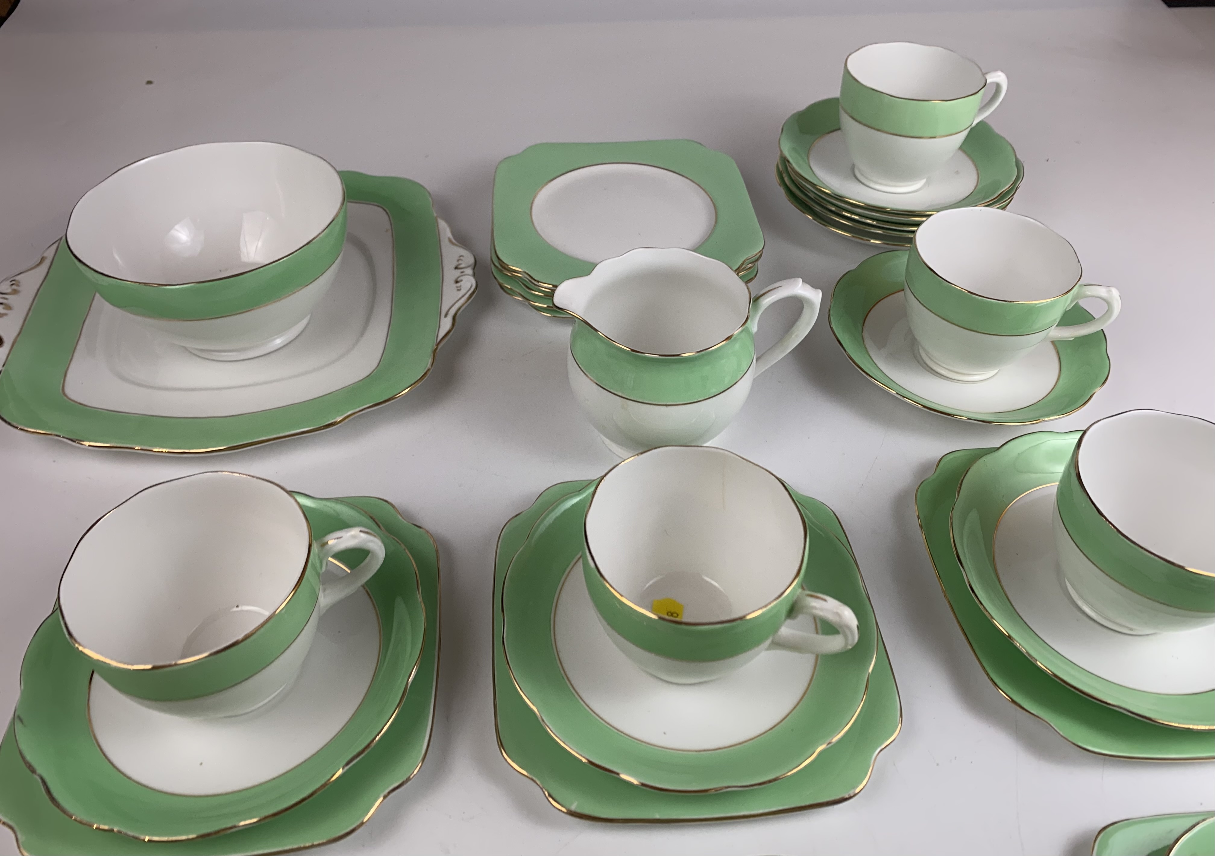 34 piece English Bone China tea service comprising 8 cups, 12 saucers, 11 side plates, 1 sandwich - Image 3 of 4