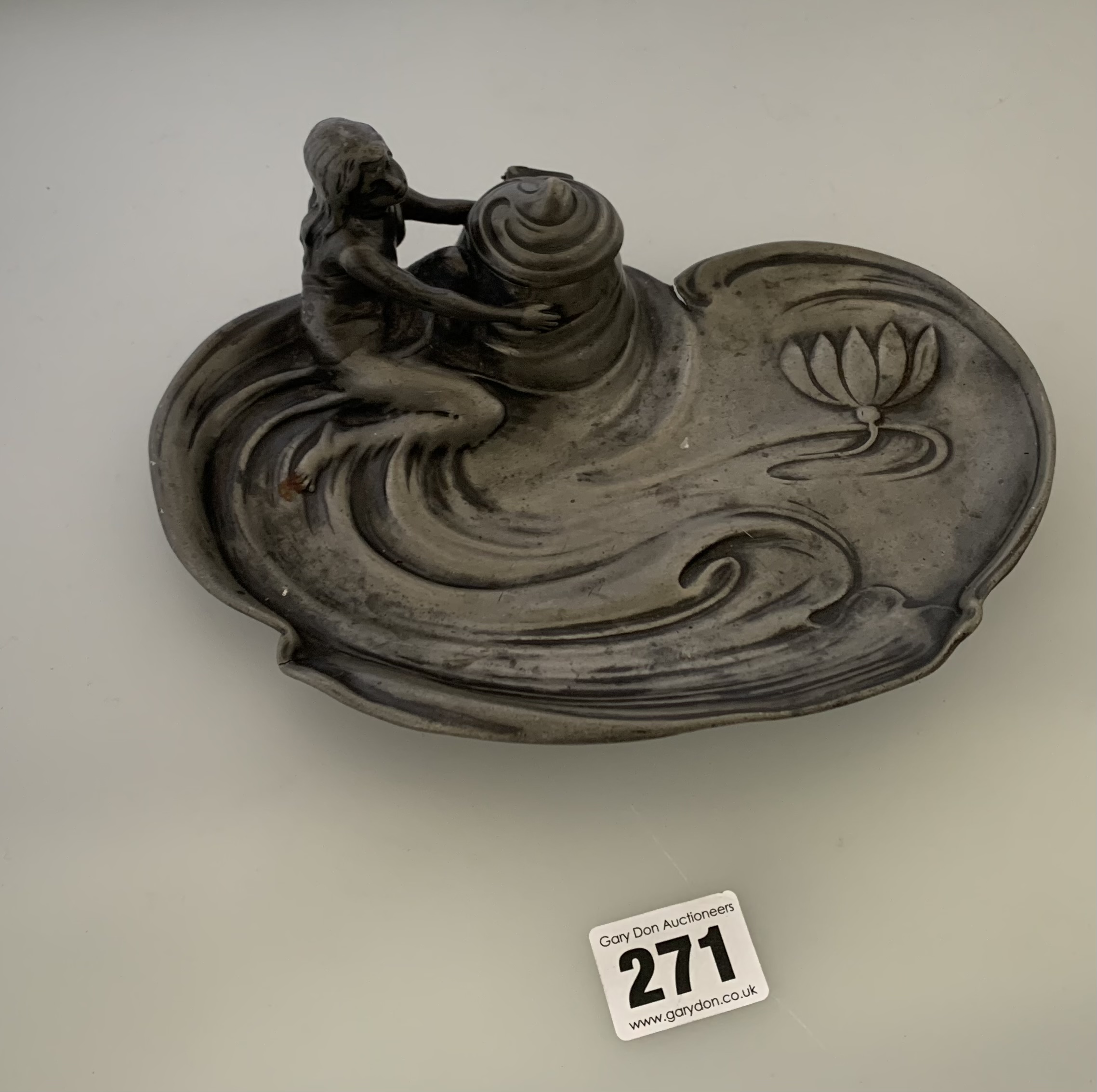 Art Nouveau style pewter inkwell 8” long - Image 3 of 5