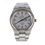 Omega Seamaster Cosmic 2000 automatic stainless steel gentleman's bracelet watch, circular