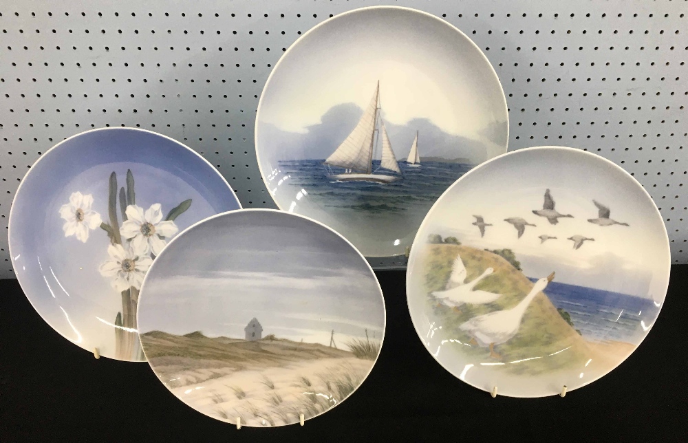 Royal Copenhagen - Geese plate, factory stamp and numbered 1508/1125 underside, 10" diameter;