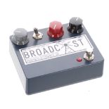 Hudson Electronics Broadcast guitar pedal