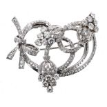 Attractive and good quality 18ct white gold diamond flower and bow brooch, consisting of round