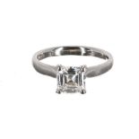 Fine quality platinum square emerald-cut solitaire diamond ring, 0.90ct approx, clarity VS, colour