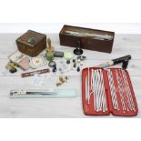 Collection of assorted vintage knitting and sewing accessories; quantity of needles in case, Darn-