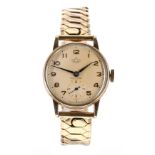 Smiths De Luxe 9ct gentleman's bracelet watch, London 1961, the cream dial with Arabic numerals,