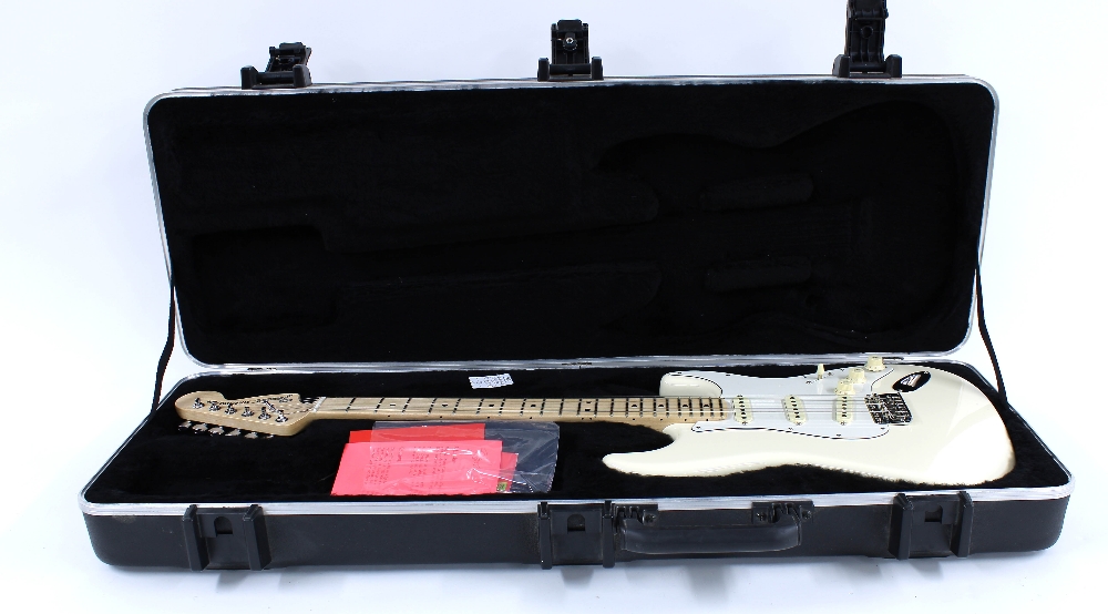 2019 Fender American Performer Stratocaster electric guitar, made in USA, ser. no. US19xxxxx8; - Image 3 of 3