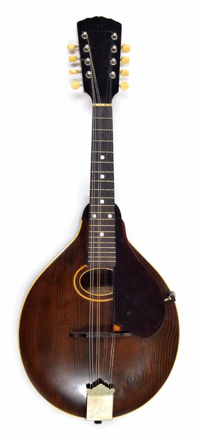 Good Gibson, Style A, mandolin bearing the standard Kalamazoo guarantee label, no. 68662 circa 1920;