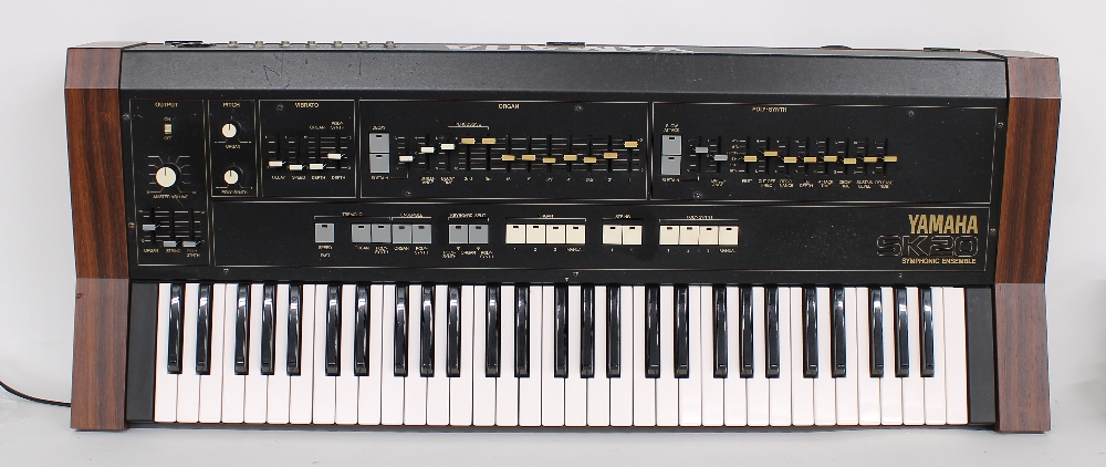 Yamaha SK20 Symphonic Ensemble synthesizer keyboard, made in Japan, ser. no. 6050, within a wooden