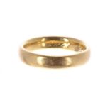22ct yellow gold wedding band ring, dated internally 1905, width 4mm, 5.9gm, ring size L