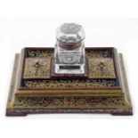 Attractive 19th century French boulle work desk stand, inset with a square glass ink bottle