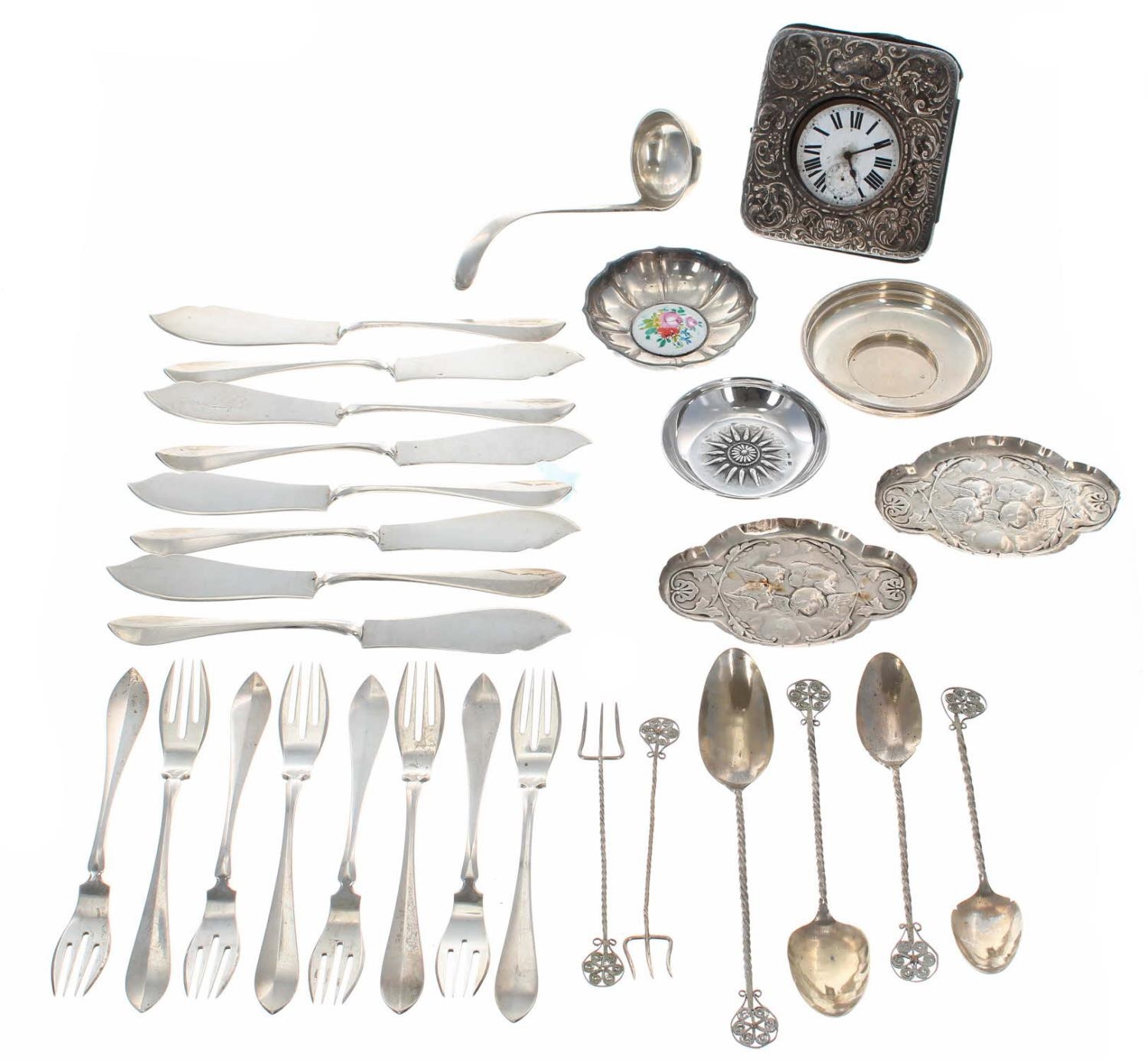 Selected silver, white metal and plated items, including small S. Blackensee & Son silver dish,