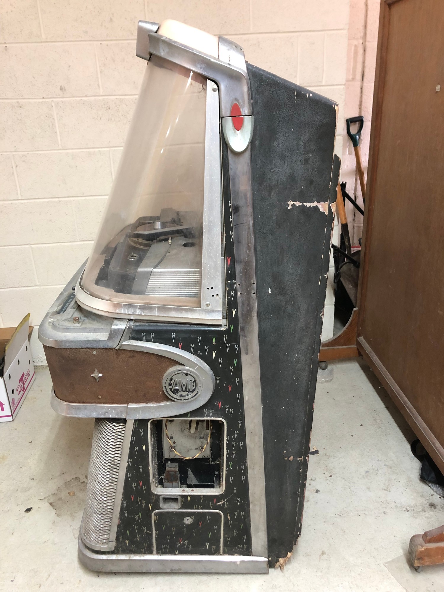 Rare 1950s Bal-AMi 200 Jukebox in "Barn Find" condition and in need of complete restoration, - Image 3 of 27