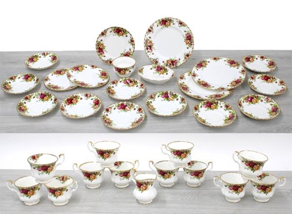 Royal Albert 'Old Country Roses' tea service, comprising twelve cups, eleven saucers, three side