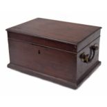 Georgian mahogany apothecary/decanter box, the hinged cover enclosing six division green baize lined