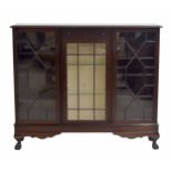 1920s mahogany bookcase/display cabinet, the moulded top over single slim drawer over glazed central