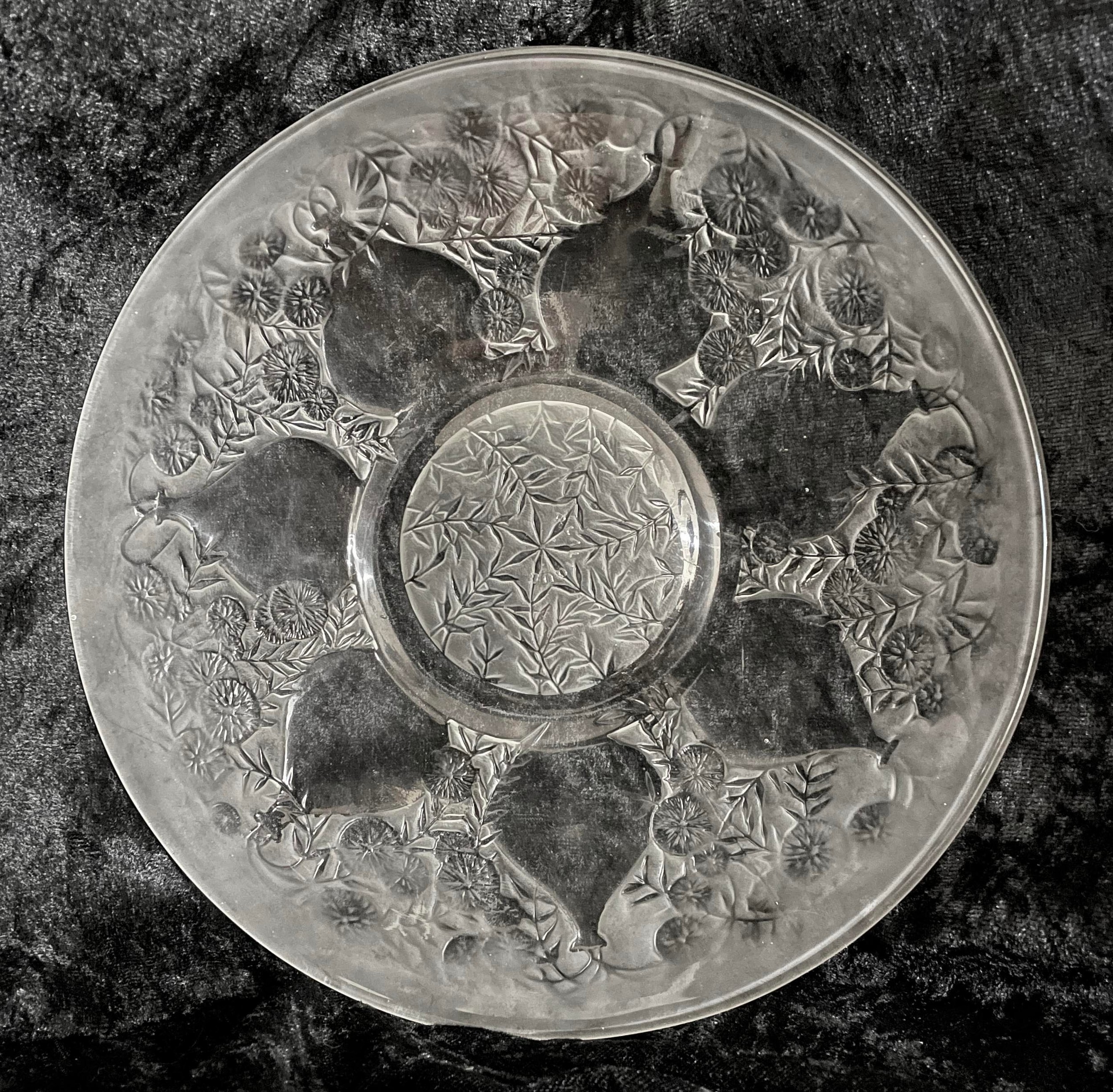 Lalique 'Vases' clear and frosted glass circular plate, moulded 'R.LALIQUE' mark, 9.25" diameter