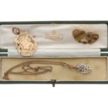 Antique 9ct medallion fob/brooch, 5gm; 'Mizpah' 9ct brooch, 1.8gm; also a gold pearl set vine design