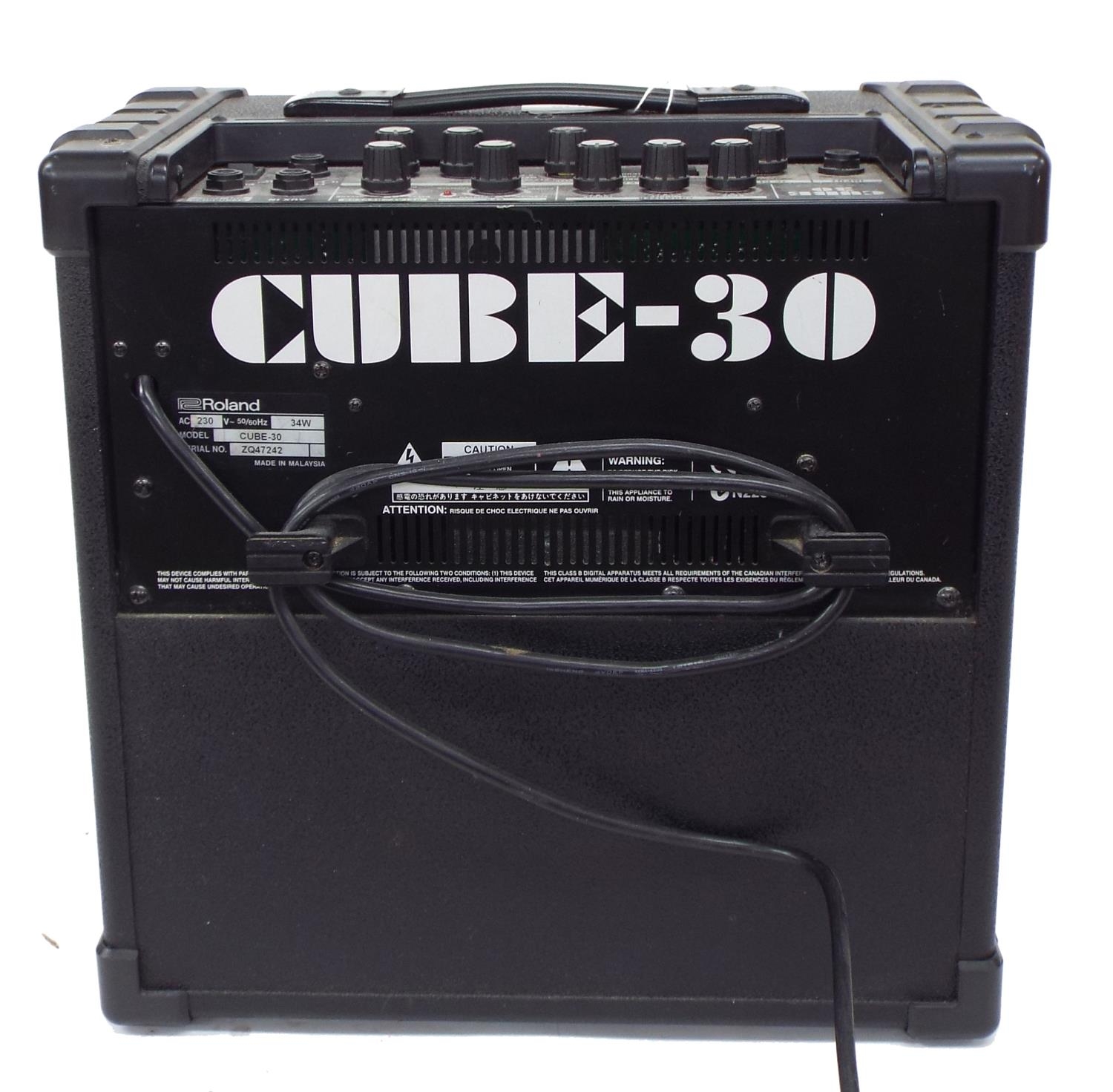 Roland Cube 30 guitar amplifier - Image 2 of 2