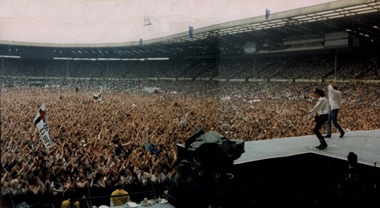 Queen and The Alarm - Owned and played Kawai EP308 electric grand piano, made in Japan, ser. no. - Image 9 of 10