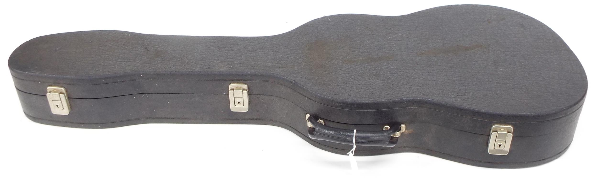 Thinline electric guitar hard case suitable for a 15" lower bout and 11" upper bout guitar - Image 2 of 2