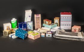 Collection of Vintage Avon Gifts, compri