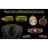 A Collection of 9ct Gold Hallmarked Jewellery ( 6 ) Pieces In Total.