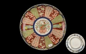 Large Imari Meiji Period Charger, circa 1880s, finely decorated in the Imari palette with