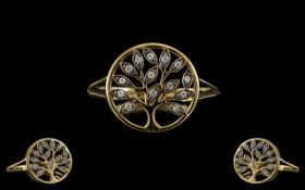 9ct Gold and Diamond Ring. Depicting The Tree of Life, Good Condition In All Aspects. Ring Size P.