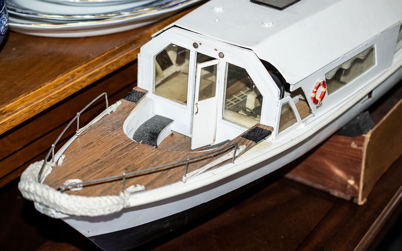 Model Cruiser Boat Marked Norfolk Marine - Image 4 of 4