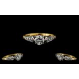 Ladies 18ct Gold - Attractive Single Stone Diamond Ring Set with A Further 6 Small Diamonds to