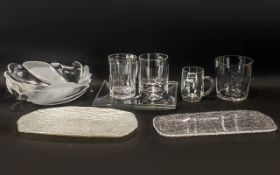 Ten Pieces of Assorted Glassware, compri