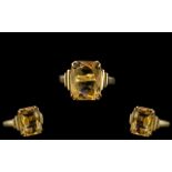 9ct Gold - Attractive Nice Quality Single Stone Citrine Set Dress Ring. The Emerald Cut Faceted
