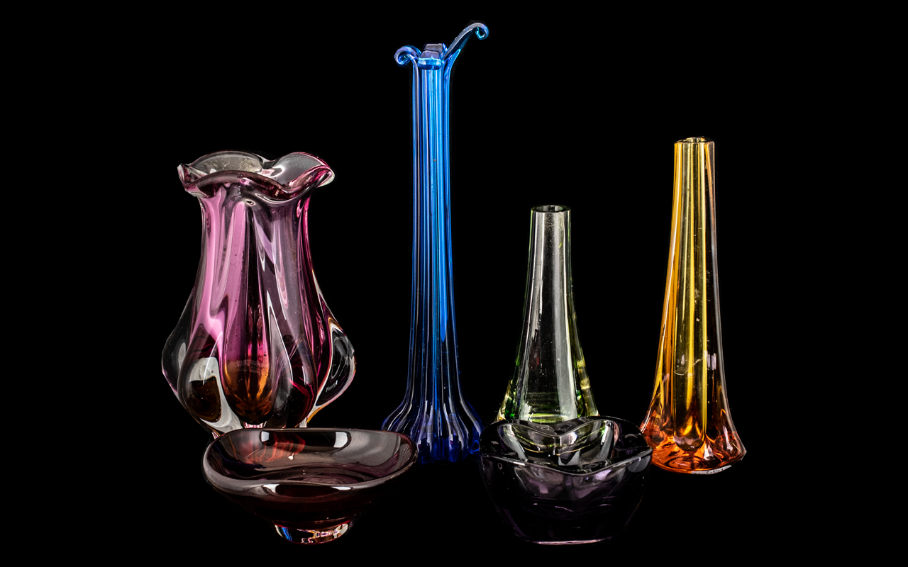 Collection of 1960s Italian Glass, fine collection of stylish Murano glass, 1950s/60s, six pieces in