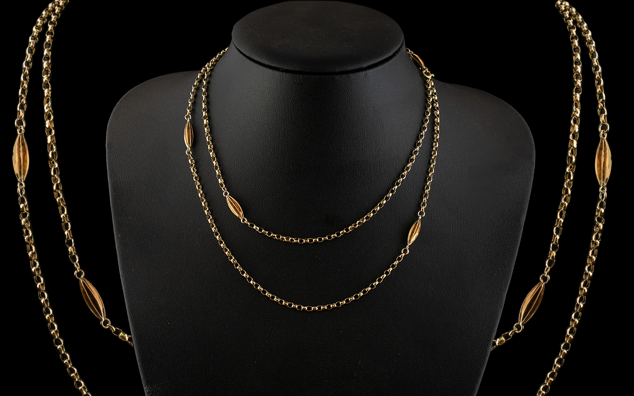 Antique Period - Nice Quality and Elegant 9ct Gold Fancy Long Chain. Full Hallmark for 9.375.