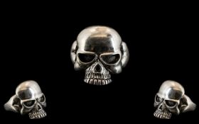 Gent's Large Silver Skull Ring,