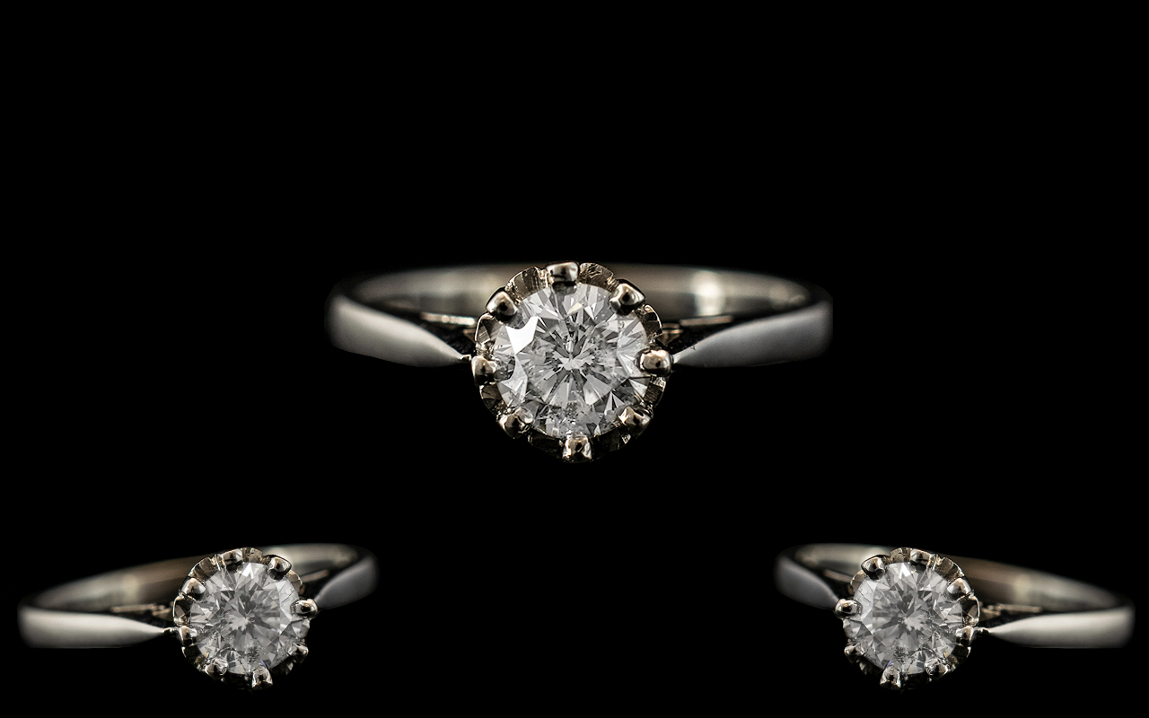 18ct White Gold - Attractive Single Stone Diamond Set Ring.