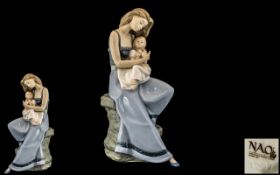 Nao by Lladro Large Porcelain Figure ' Tender Moment ' Young Mother and Child. Model 1297.