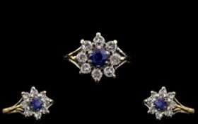 Ladies - Attractive 18ct Gold Diamond and Sapphire Set Cluster Ring - Flower head Setting. The