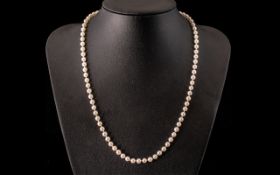 Fresh Water Pearl Necklace with a 9ct gold clasp,