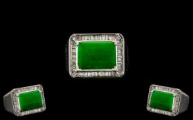 18ct White Gold Contemporary Design Green Tourmaline and Diamond Set Ring. Marked 750 - 18ct to