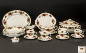 'Debonair' Staffordshire Bone China Set comprising four cups and saucers, five dinner plates,