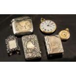 Small Mixed Lot to include a yellow metal fob watch, open-faced Seconda pocket watch,
