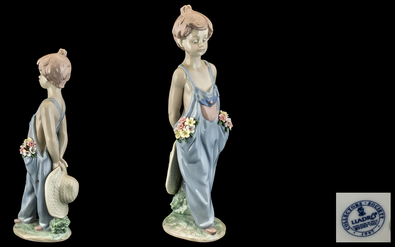 Lladro - Collectors Society 1997 Hand Painted Porcelain Figurine ' Pocket Full of Wishes ' Model No